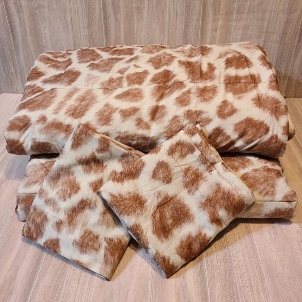 King Animal Print Comforter Set Giraffe Pattern w Shams & Accent Pillow